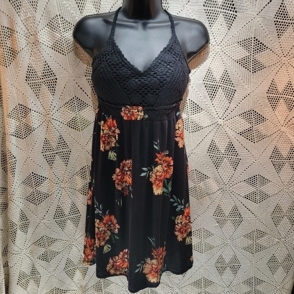 Derek heart medium dress. Crochet top with spaghetti straps. Black w/floral.